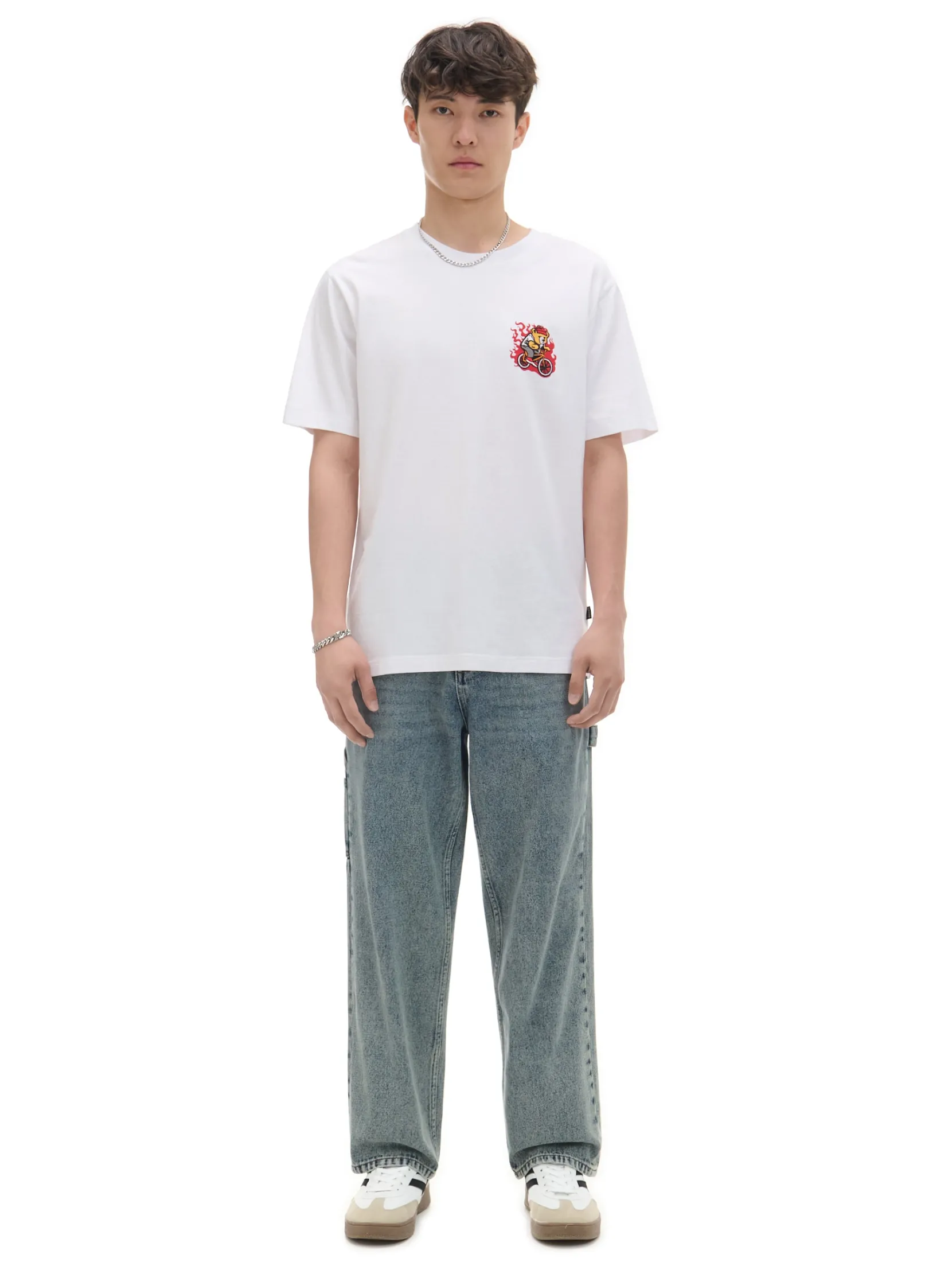 Sale T-shirt z naszywką Koszulki
