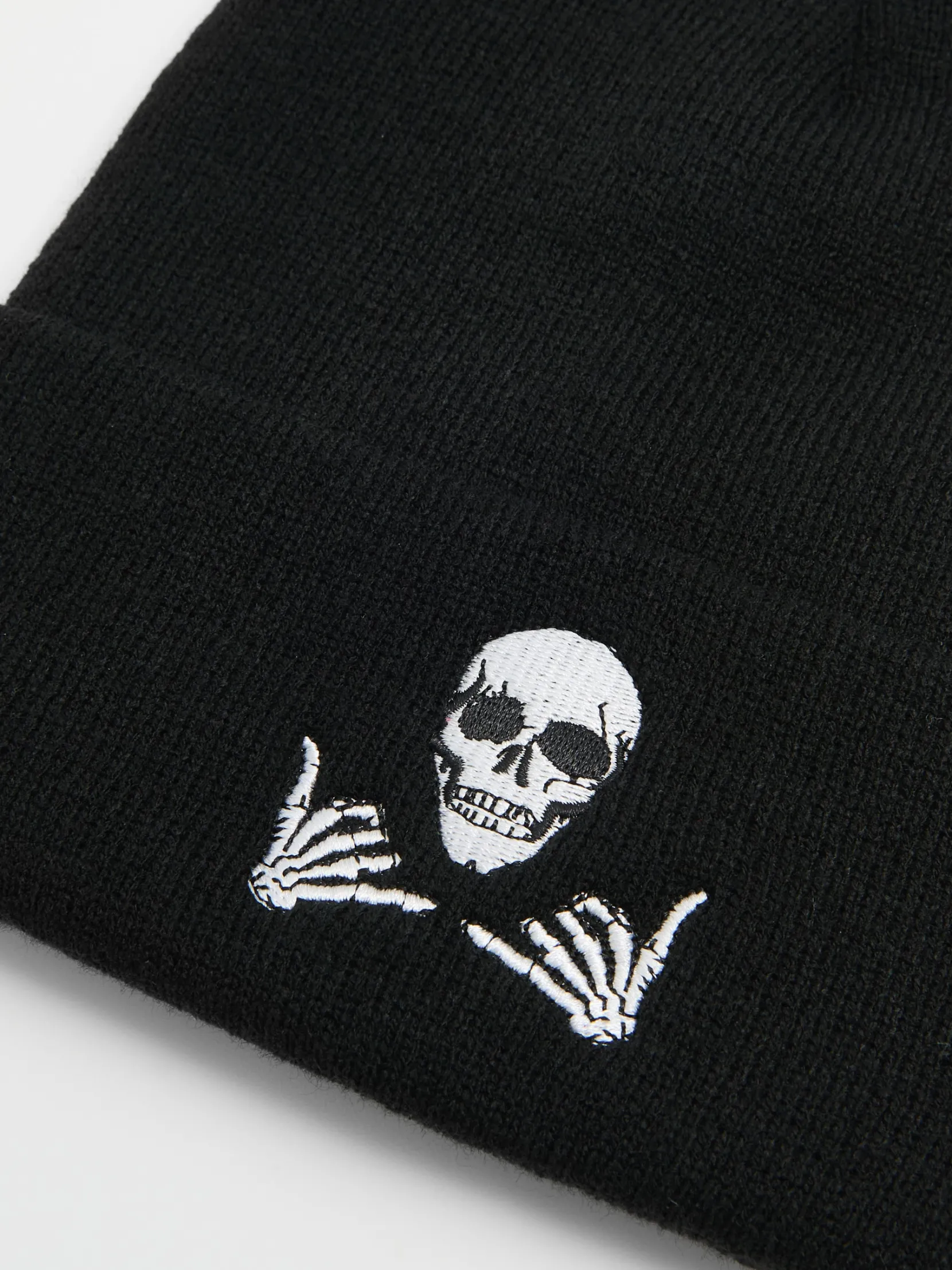 Discount Czarna czapka beanie z kościotrupem Czapki