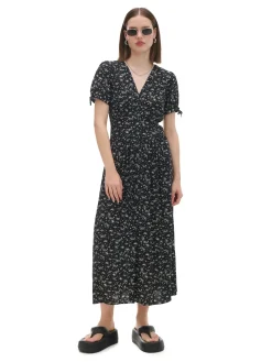 Fashion Czarna sukienka midi w kwiaty Sukienki, Kombinezony