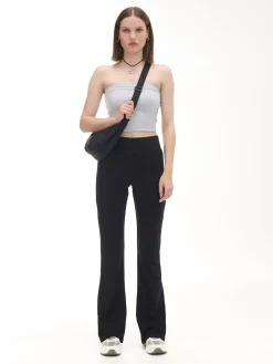 Discount Czarne dresy typu flare Spodnie