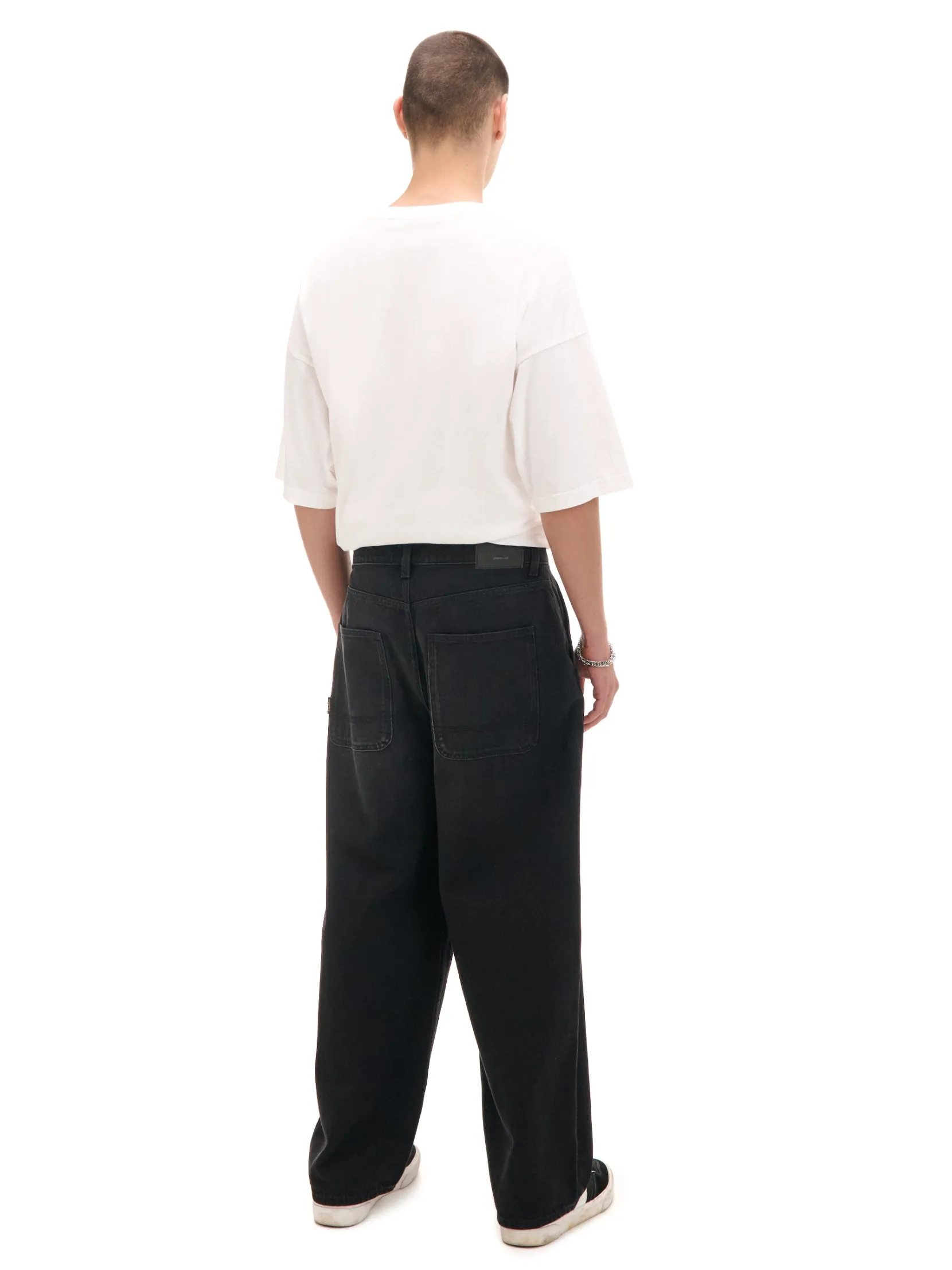 Online Czarne jeansy skater z efektem sprania Jeansy