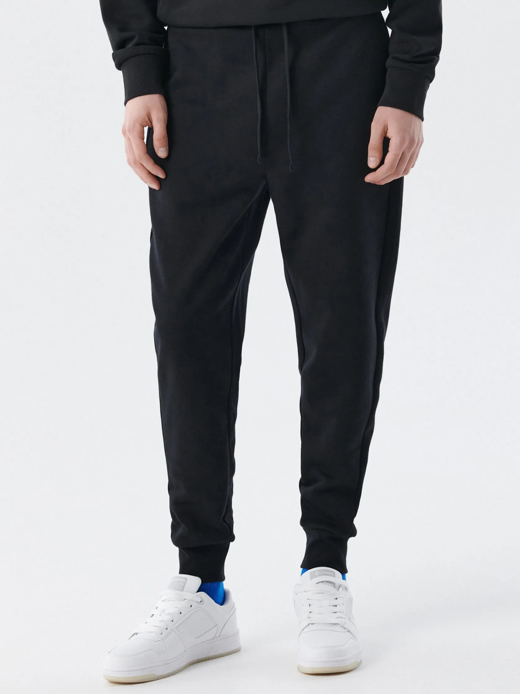 Fashion Czarne joggery basic Spodnie
