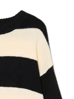 Hot Czarno- sweter w paski Swetry