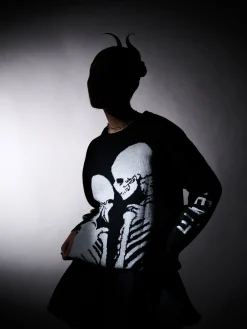 New sweter z motywem kościotrupów Swetry