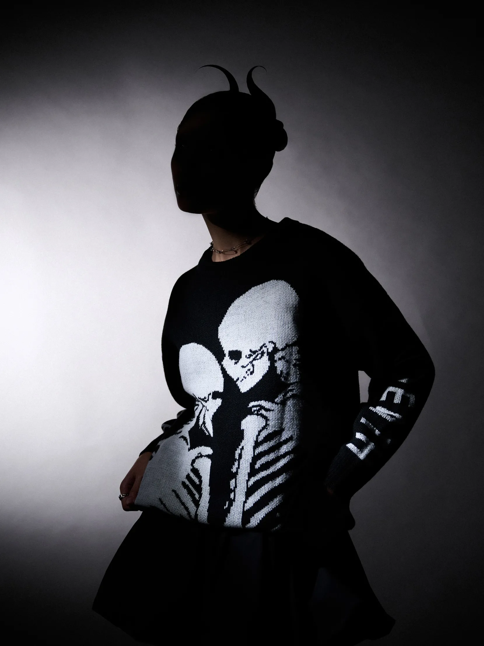 New sweter z motywem kościotrupów Swetry