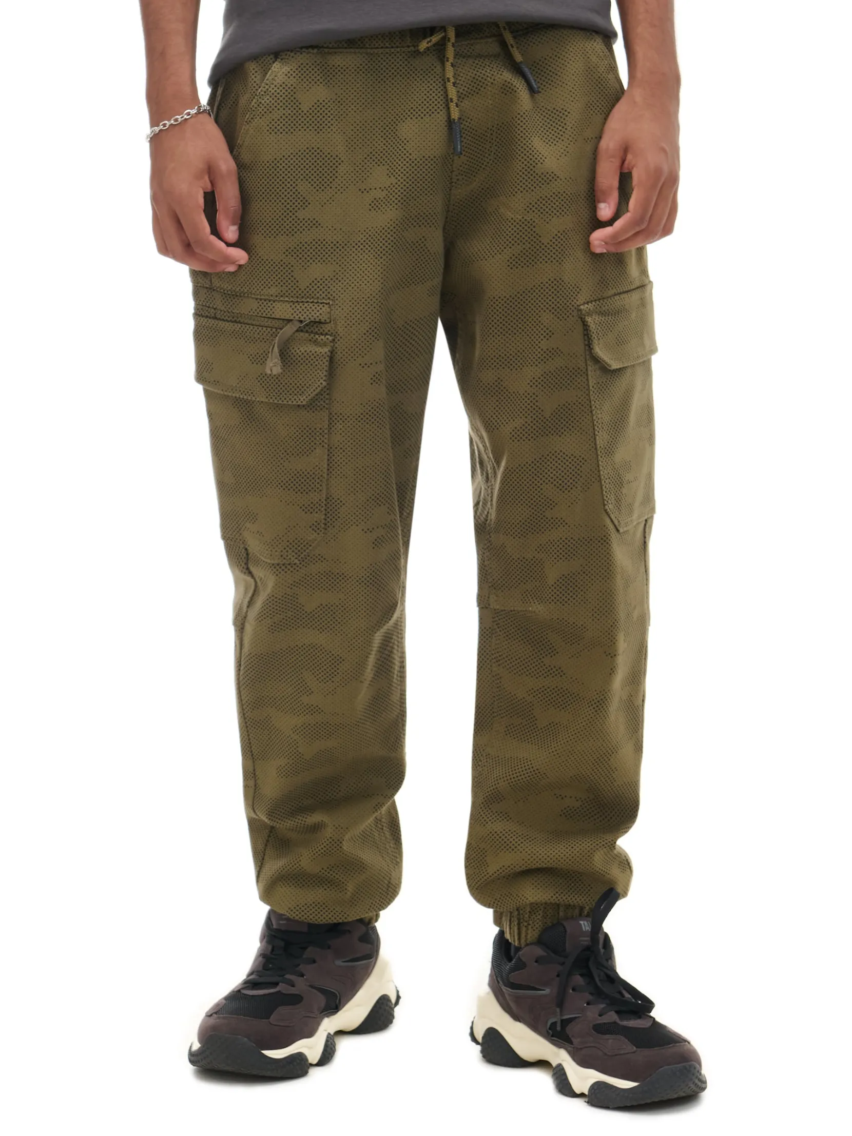 Hot Joggery cargo z nadrukiem camo Spodnie