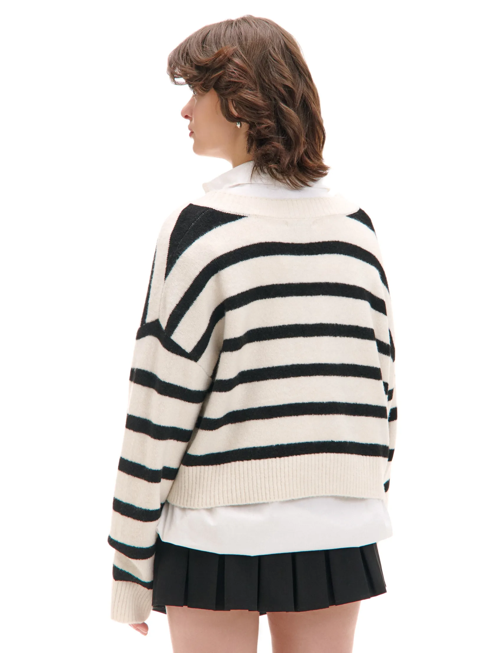 New sweter w czarne paski Swetry