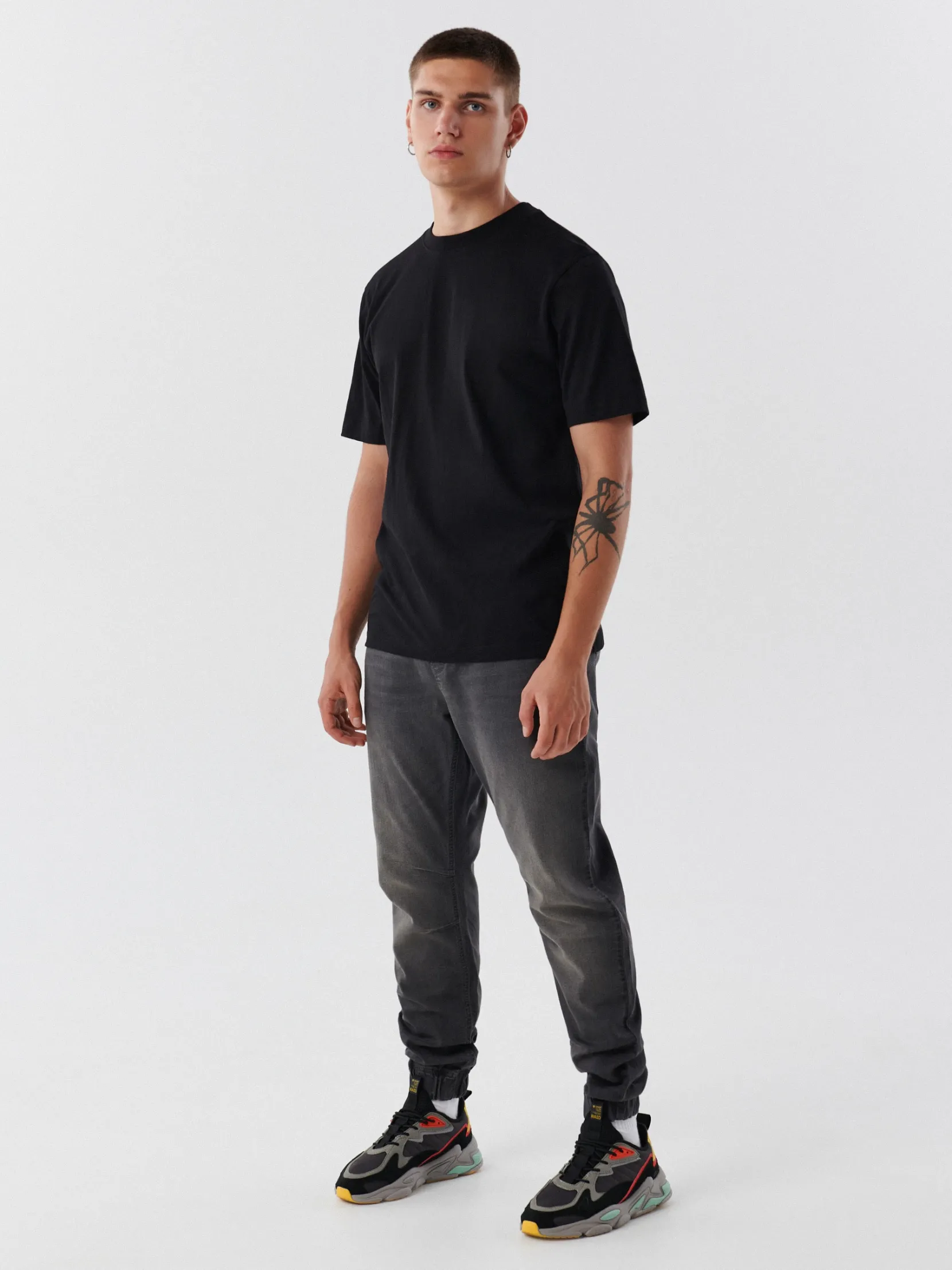 Fashion Szare jeansowe joggery Jeansy