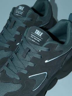 Clearance Szare sneakersy z odblaskowymi elementami Sneakersy