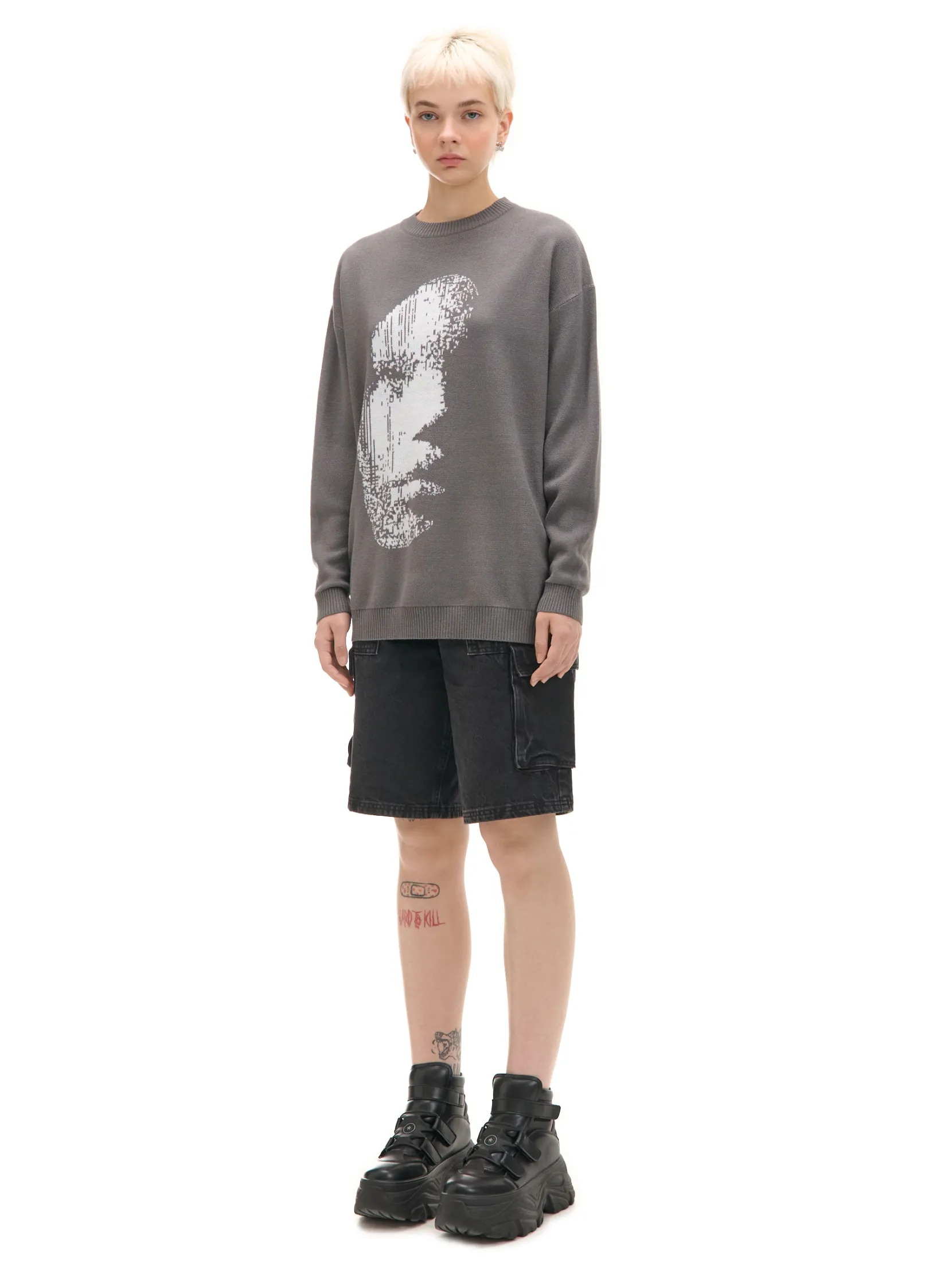 Clearance sweter z artystycznym nadrukiem Swetry